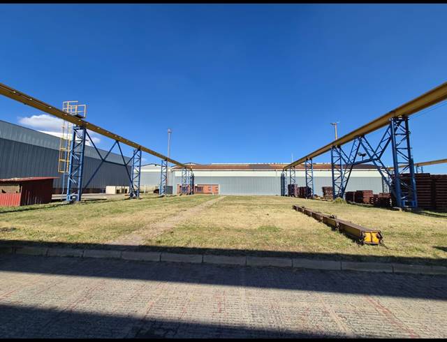 3,000M² INDUSTRIAL YARD TO LET IN ROODEKOP